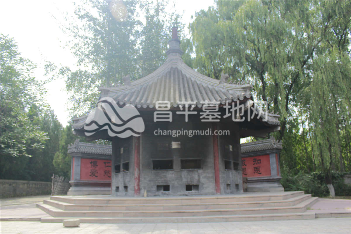 华龙皇家陵园景观