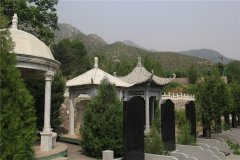 墓地区