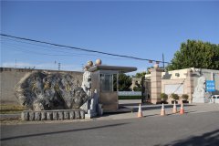 道路一侧
