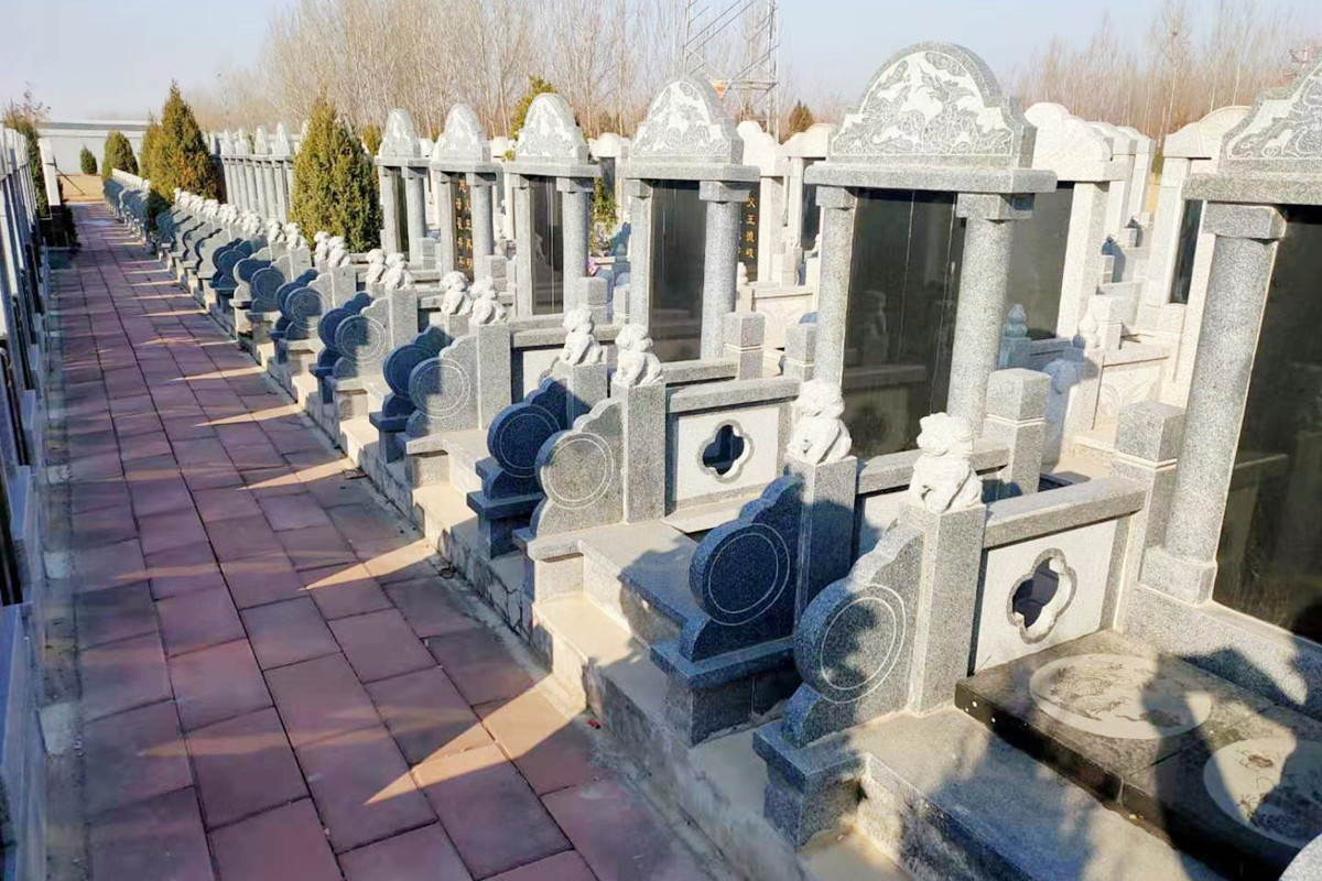 墓区一角