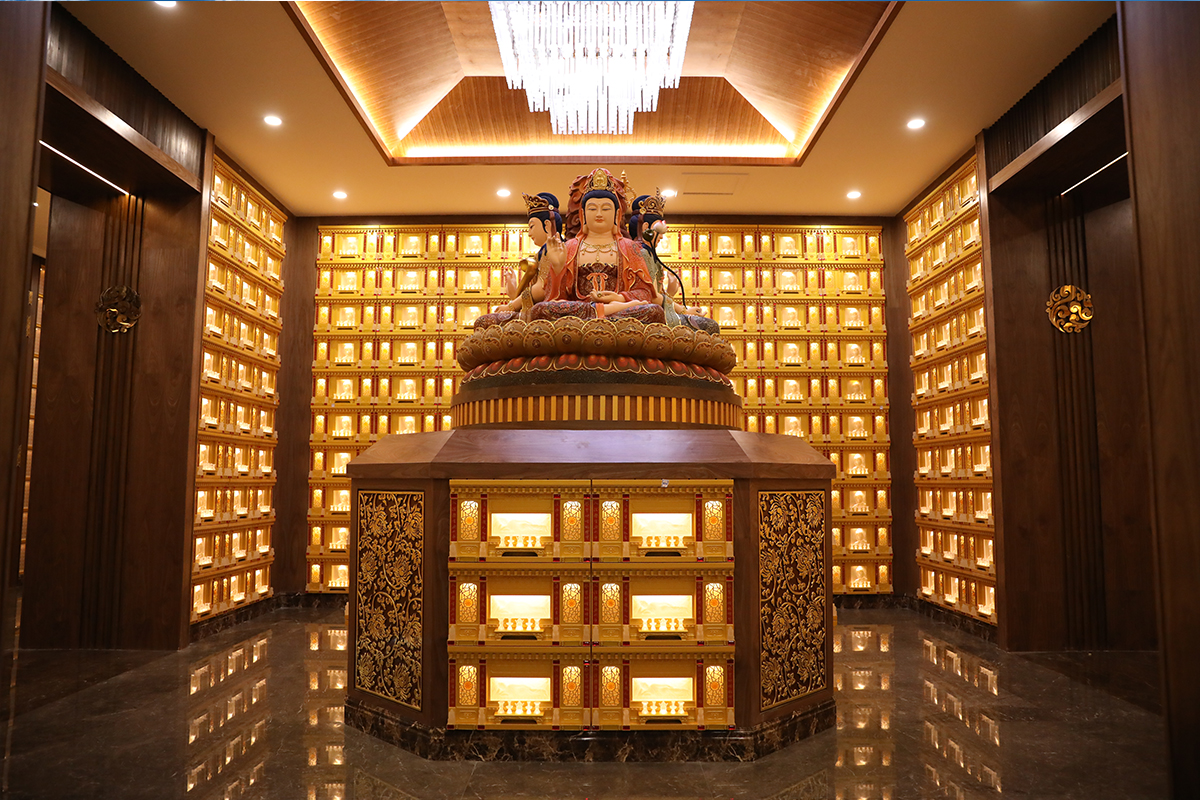 玉佛寺寝宫佛主摆件